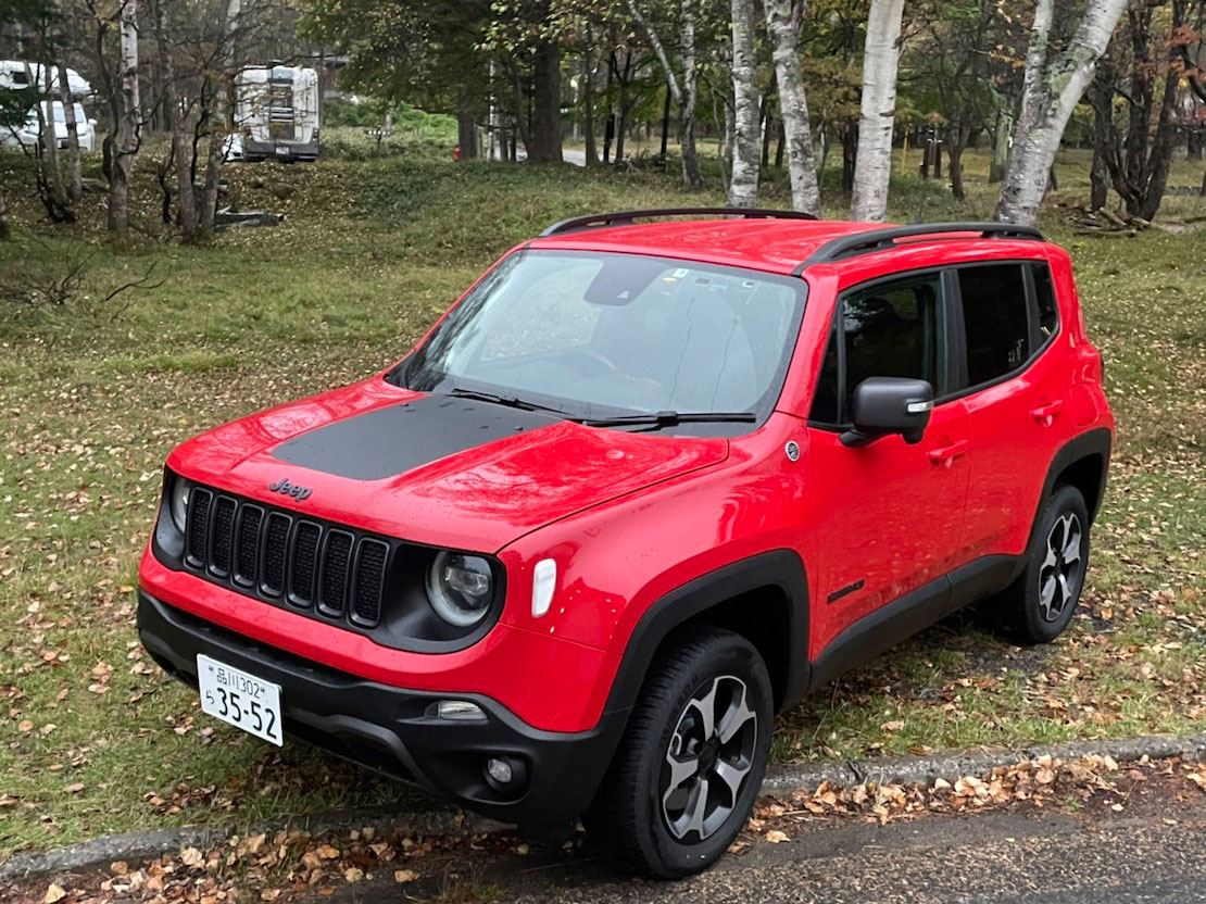 ジープ80周年クルマでも新境地 Jeep Renegade Trailhawk 4xe – モノ